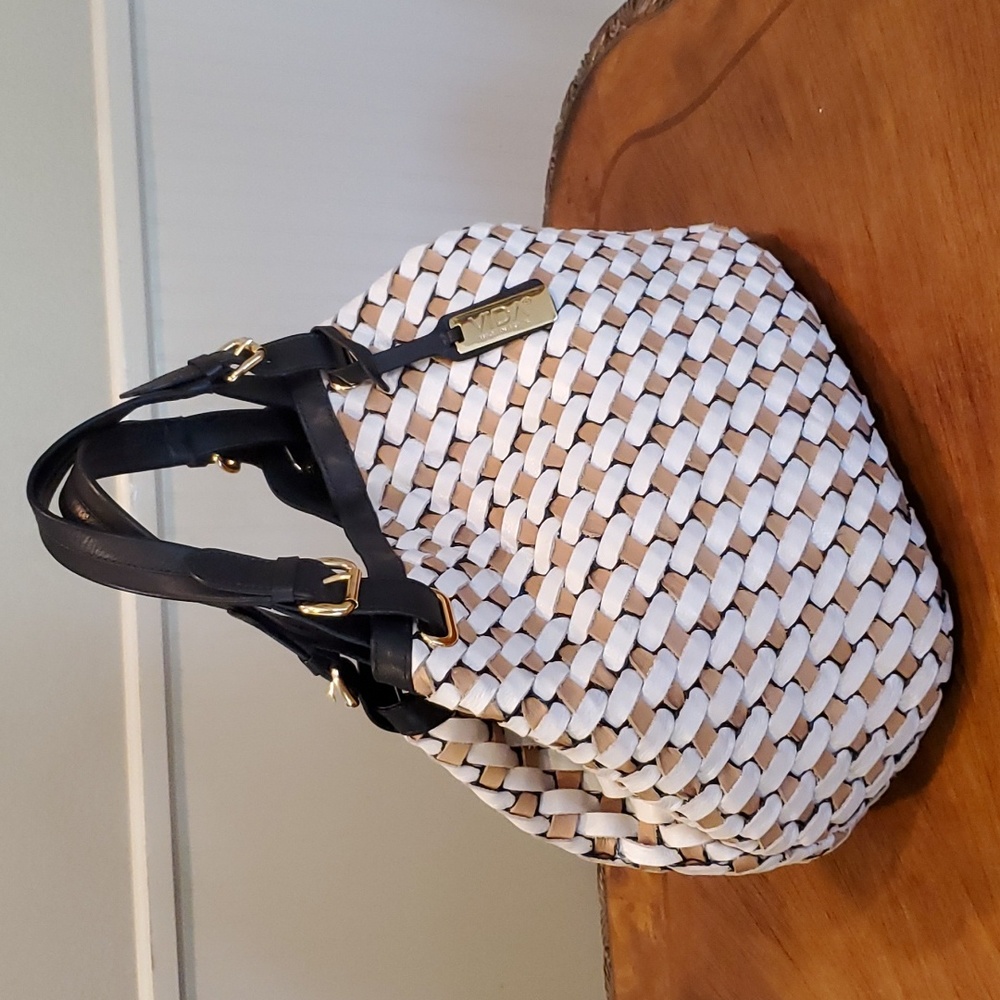 VIDA Brazilian woven leather bag